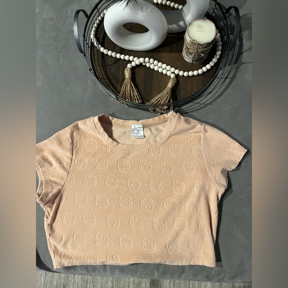aerie Tops - Offline by Aerie Peach Embossed Women's Crop Smiley Face Top! Size/XL